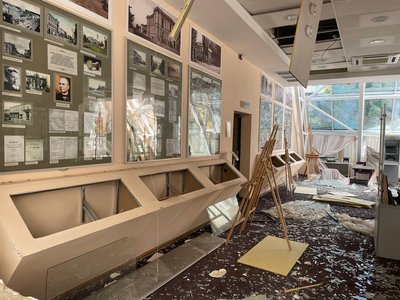 "Ми його обов'язково збережемо". Що буде з уцілілим музеєм грошей з "Ми його обов'язково збережемо". Що буде з уцілілим музеєм грошей з
