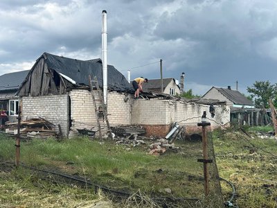 Війська РФ вдарили по Павлограду на Дніпропетровщині: сталася пожежа, пошкоджені будинки Війська РФ вдарили по Павлограду на Дніпропетровщині: сталася пожежа, пошкоджені будинки