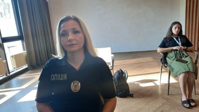 Начальниця відділу зв'язків з громадськістю патрульної поліції в області Олександра Бабецька Начальниця відділу зв'язків з громадськістю патрульної поліції в області Олександра Бабецька