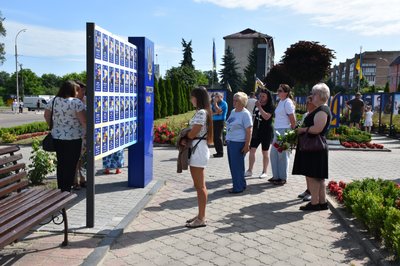 У громаді на Житомирщині створили меморіальний простір для зниклих безвісти військових У громаді на Житомирщині створили меморіальний простір для зниклих безвісти військових