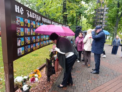 У містах Черкащини у День захисників і захисниць вшанували полеглих воїнів У містах Черкащини у День захисників і захисниць вшанували полеглих воїнів