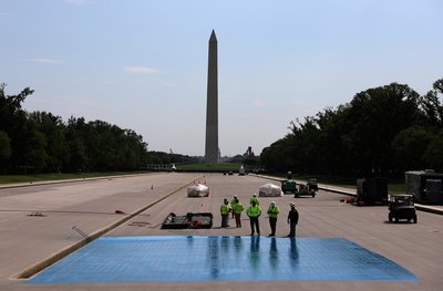 Трамп планує оновити Дзеркальний басейн Меморіалу Лінкольна на Національній алеї Трамп планує оновити Дзеркальний басейн Меморіалу Лінкольна на Національній алеї