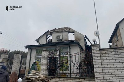 "Шехеди літають, а уламки летять в різні сторони": жителі Бучанського району Київщини про дронову атаку "Шехеди літають, а уламки летять в різні сторони": жителі Бучанського району Київщини про дронову атаку