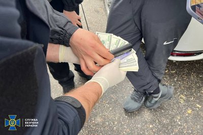 В Одесі затримали інспектора патрульної поліції В Одесі затримали інспектора патрульної поліції