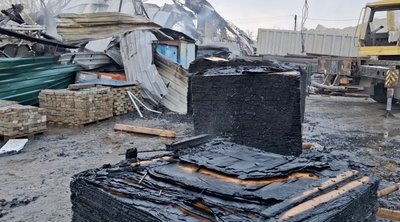 Показали наслідки влучань у приватні підприємства у Черкасах 4 лютого Показали наслідки влучань у приватні підприємства у Черкасах 4 лютого