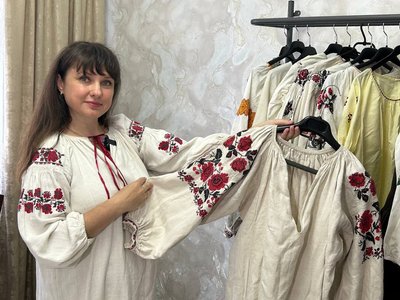 Жителька Брусилова зібрала колекцію з понад 200 українських рушників і старовинних вишиванок Жителька Брусилова зібрала колекцію з понад 200 українських рушників і старовинних вишиванок