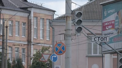 Вичерпали свій ресурс: у Вінниці замінять акумулятори на світлофорах Вичерпали свій ресурс: у Вінниці замінять акумулятори на світлофорах