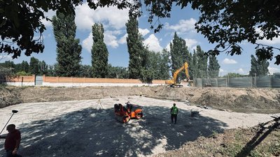 Майже 72 мільйони гривень на укриття: у Кропивницькому будують захисну споруду для ліцею «Центральний» Майже 72 мільйони гривень на укриття: у Кропивницькому будують захисну споруду для ліцею «Центральний»
