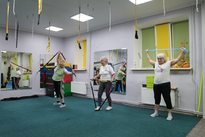 "Беріть з мене приклад". У Сумах проводять безоплатний фітнес для жінок 50+ років "Беріть з мене приклад". У Сумах проводять безоплатний фітнес для жінок 50+ років