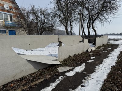 “Шахед” летить, тікайте”: російський БПЛА вдарив по Голубівці на Сумщині. Наслідки “Шахед” летить, тікайте”: російський БПЛА вдарив по Голубівці на Сумщині. Наслідки