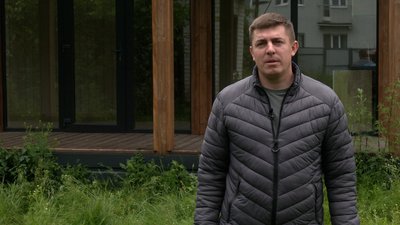 Дали ключі, а потім забрали: чому багатодітна сім'я 9 місяців чекає на заселення до будинку в Ягідному на Чернігівщині Дали ключі, а потім забрали: чому багатодітна сім'я 9 місяців чекає на заселення до будинку в Ягідному на Чернігівщині
