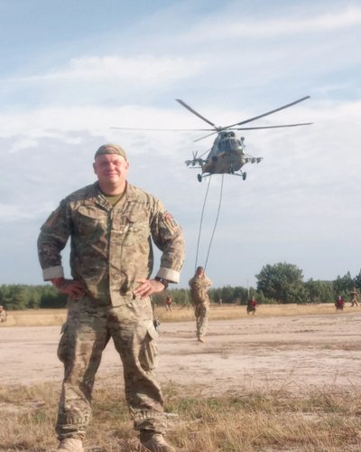 Бармен, який став військовим: історія Сергія Чорного із Житомира Бармен, який став військовим: історія Сергія Чорного із Житомира