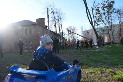 Дитина на влучанні Дитина на влучанні