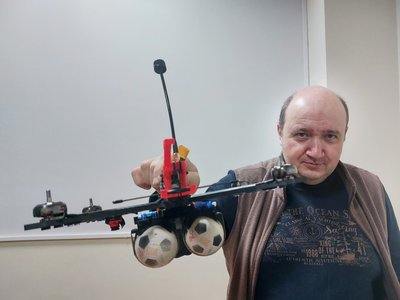 Дрони для ЗСУ — це хороший метод інвестування в своє життя — житомирські волонтери Дрони для ЗСУ — це хороший метод інвестування в своє життя — житомирські волонтери