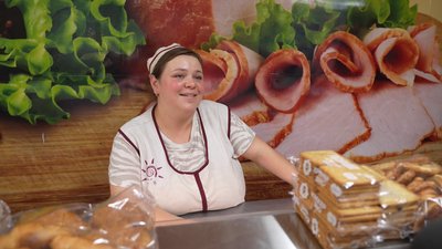 94 загиблих, 700 поранених та понад 7,5 тисяч пошкоджених будівель. Як живе Нікополь під обстрілами 94 загиблих, 700 поранених та понад 7,5 тисяч пошкоджених будівель. Як живе Нікополь під обстрілами