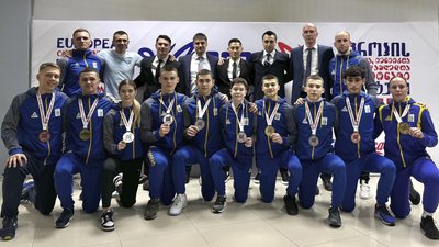 Артем Алексеєнко зі Звягеля — срібний призер Чемпіонату Європи з карате Артем Алексеєнко зі Звягеля — срібний призер Чемпіонату Європи з карате