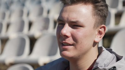 "Вночі підіймають і кажуть присідати 200 разів", – захисник на псевдо "Малиш" провів у полоні майже чотири роки "Вночі підіймають і кажуть присідати 200 разів", – захисник на псевдо "Малиш" провів у полоні майже чотири роки