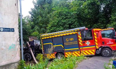 Внаслідок негоди на Хмельниччині підтопило вулиці та приватні будинки Внаслідок негоди на Хмельниччині підтопило вулиці та приватні будинки