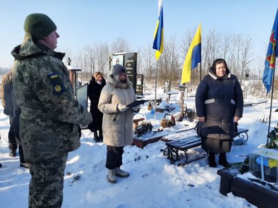 Родині полеглого Івана Степанюка з Вінниччини передали посмертну нагороду бійця Родині полеглого Івана Степанюка з Вінниччини передали посмертну нагороду бійця