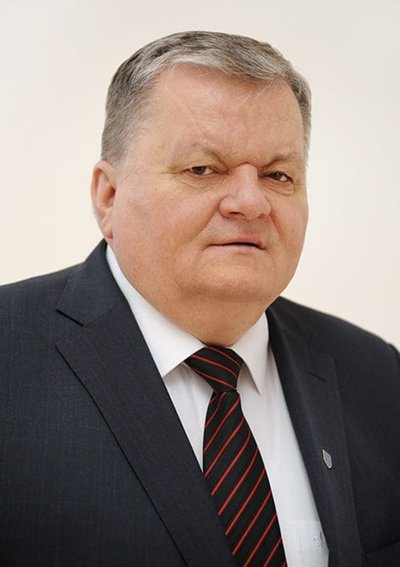 Скільки заробляють керівники вищих навчальних закладів Закарпаття