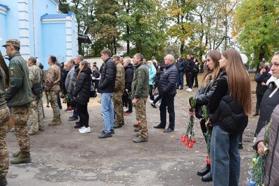 Охтирчани провели в останню путь військовослужбовця Богдана Канівця Охтирчани провели в останню путь військовослужбовця Богдана Канівця