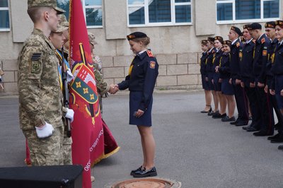 Вперше в історії закладу: як на Буковині випускають перший курс ліцеїсток Вперше в історії закладу: як на Буковині випускають перший курс ліцеїсток