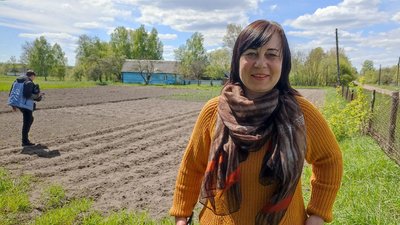 "Сади перемоги": в Ушомирській громаді Житомирщини вирощують овочі для ліцеїв, садочків та ЗСУ "Сади перемоги": в Ушомирській громаді Житомирщини вирощують овочі для ліцеїв, садочків та ЗСУ