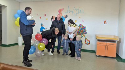 Одна з лікарень у Луцьку відмовилась від бахил Одна з лікарень у Луцьку відмовилась від бахил