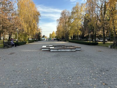 У Кременчуці завершили підготовку міських фонтанів до зимового періоду У Кременчуці завершили підготовку міських фонтанів до зимового періоду
