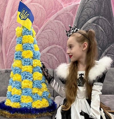 Мистецтво онлайн: виставку патріотичних ялинок відкривають житомиряни