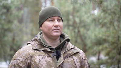 "За сержантом повинні люди йти": головний сержант 27-ї окремої артилерійської бригади "Кавун" із Херсонщини "За сержантом повинні люди йти": головний сержант 27-ї окремої артилерійської бригади "Кавун" із Херсонщини