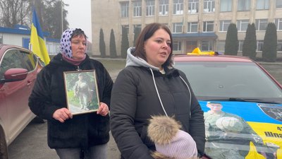 Учасниця автопробігу Тетяна чекає чоловіка, який безвісти зник Учасниця автопробігу Тетяна чекає чоловіка, який безвісти зник