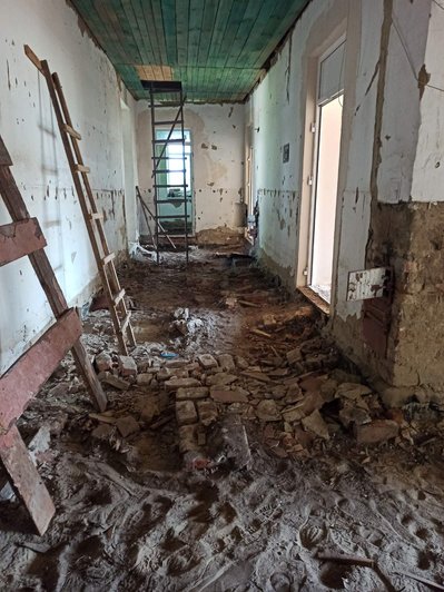 Аварійна школа в Балаховичах Аварійна школа в Балаховичах