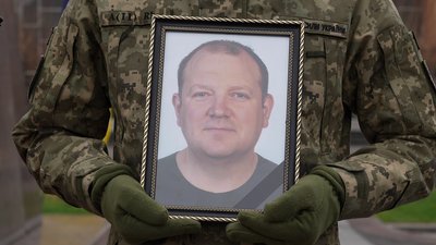 Загинули на Курщині: з військовими Дмитром Булавським та Максимом Рвачовим попрощалися у Рівному Загинули на Курщині: з військовими Дмитром Булавським та Максимом Рвачовим попрощалися у Рівному