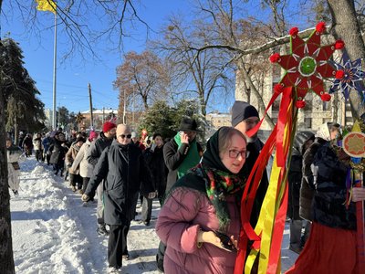 Перша Хода звіздарів у Полтаві: як місто відроджує автентичні різдвяні традиції Перша Хода звіздарів у Полтаві: як місто відроджує автентичні різдвяні традиції