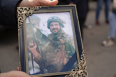 У Дніпрі попрощалися з загиблим на фронті відеографом Суспільного Кирилом Полікевичем У Дніпрі попрощалися з загиблим на фронті відеографом Суспільного Кирилом Полікевичем