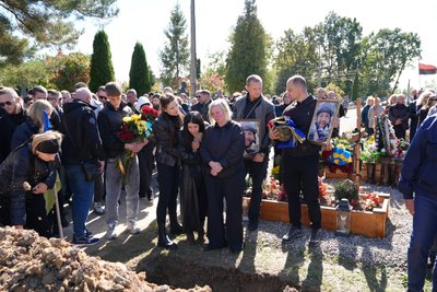 Роман Веркалець, прощання, похорон, Алея слави, Чукалівка, Івано-Франківськ Роман Веркалець, прощання, похорон, Алея слави, Чукалівка, Івано-Франківськ