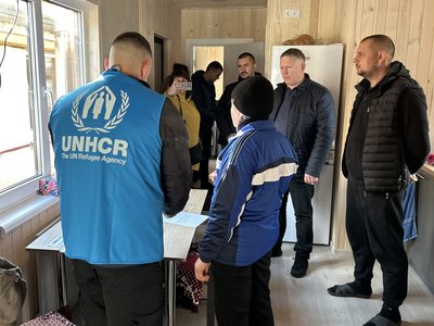 На Полтавщині встановили модульний будинок родині, чий дім згорів внаслідок удару БпЛА На Полтавщині встановили модульний будинок родині, чий дім згорів внаслідок удару БпЛА