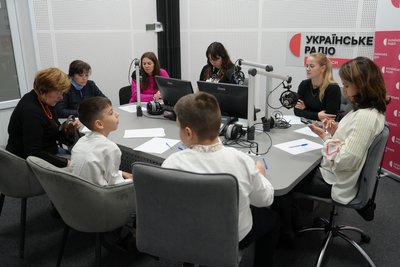 Радіодиктант у студії Українського Радіо Черкаси: сила і віра в життя Радіодиктант у студії Українського Радіо Черкаси: сила і віра в життя