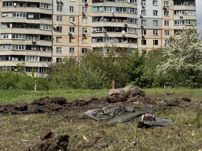 Місце влучання у Салтівському районі Харкова, 14 травня 2026 року Місце влучання у Салтівському районі Харкова, 14 травня 2026 року
