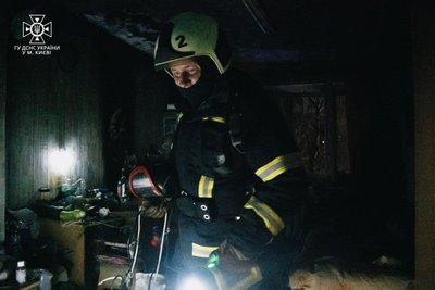 Евакуювали 30 людей: уночі в Києві сталася пожежа в гуртожитку Евакуювали 30 людей: уночі в Києві сталася пожежа в гуртожитку