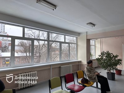 У Дніпрі відновили амбулаторію, яка була пошкоджена через атаку РФ У Дніпрі відновили амбулаторію, яка була пошкоджена через атаку РФ