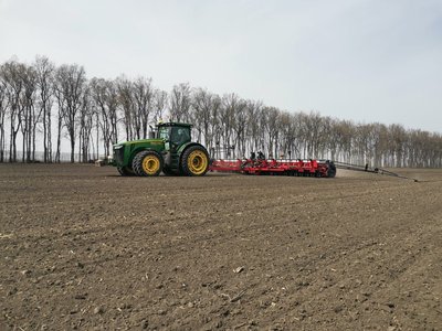 "Нереально знайти працівників": у Полтаві фермери вимагають змін до бронювання аграріїв "Нереально знайти працівників": у Полтаві фермери вимагають змін до бронювання аграріїв