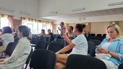 Батьки й місцеві мешканці у Дублянському опорному ліцеї імені Героя України Анатолія Жаловаги, серпень 2024 Батьки й місцеві мешканці у Дублянському опорному ліцеї імені Героя України Анатолія Жаловаги, серпень 2024