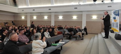 Поліцейські та рятувальники Волині розпочали курс із вивчення жестової мови Поліцейські та рятувальники Волині розпочали курс із вивчення жестової мови