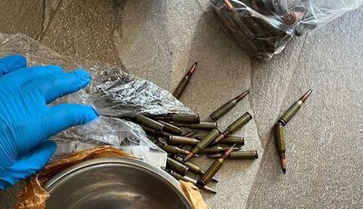 На Тернопільщині судитимуть чоловіка, який зберігав вдома боєприпаси