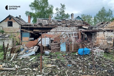 "Бомбанули всю нашу вулицю". Армія РФ скинула ФАБ-250 на приватні будинки у Краматорську: містяни розказали про атаку "Бомбанули всю нашу вулицю". Армія РФ скинула ФАБ-250 на приватні будинки у Краматорську: містяни розказали про атаку