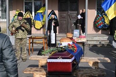 На Кіровоградщині попрощалися з бійцями Олександром Чецьким та Віталієм Поповим На Кіровоградщині попрощалися з бійцями Олександром Чецьким та Віталієм Поповим