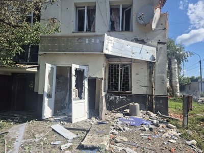 Російські військові КАБом вбили трьох людей у Сумах. Репортаж