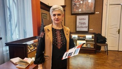 Символи Різдва: майстриня з Кіровоградщини в'яже дідухи та інші обереги Символи Різдва: майстриня з Кіровоградщини в'яже дідухи та інші обереги